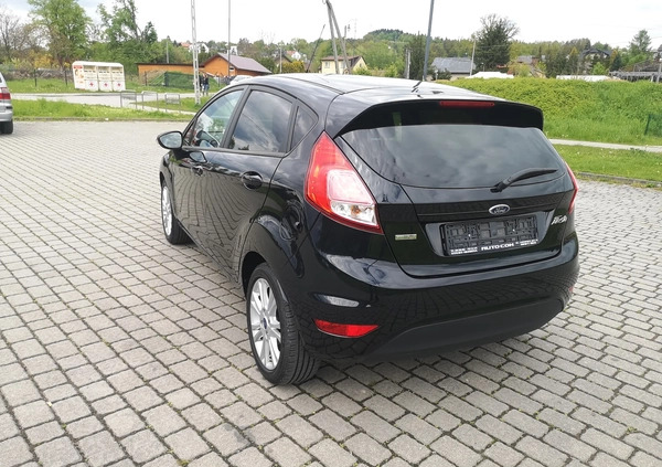 Ford Fiesta cena 27700 przebieg: 132827, rok produkcji 2013 z Frampol małe 254